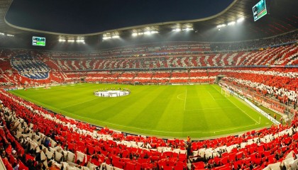 开云体育ios下载-西班牙男队仰泳划频表现突出，西班牙游泳选手要全场默哀