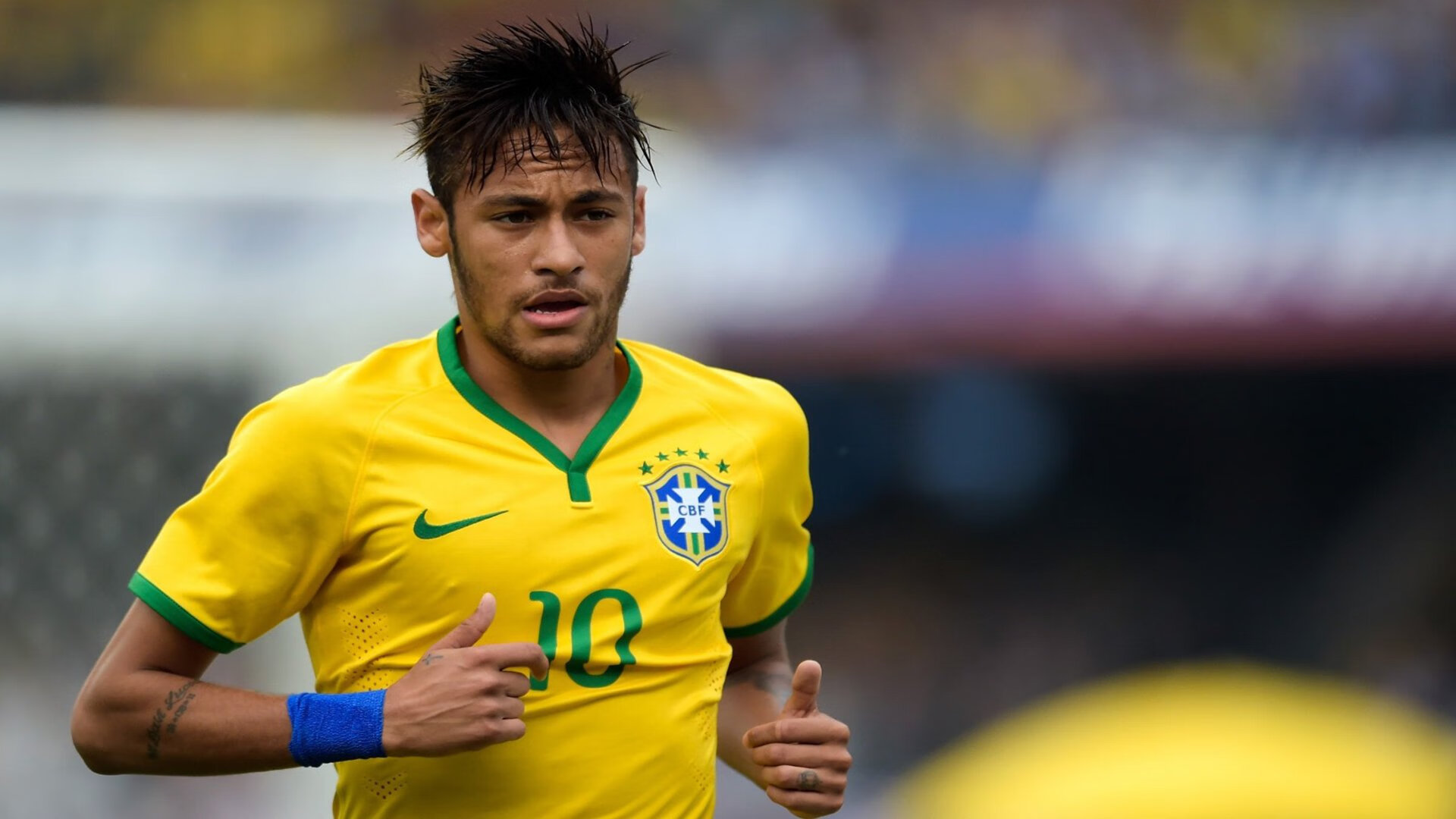 “足球+文化+旅游”产业融合创新成果在行业内不断深化,行业活力持续释放