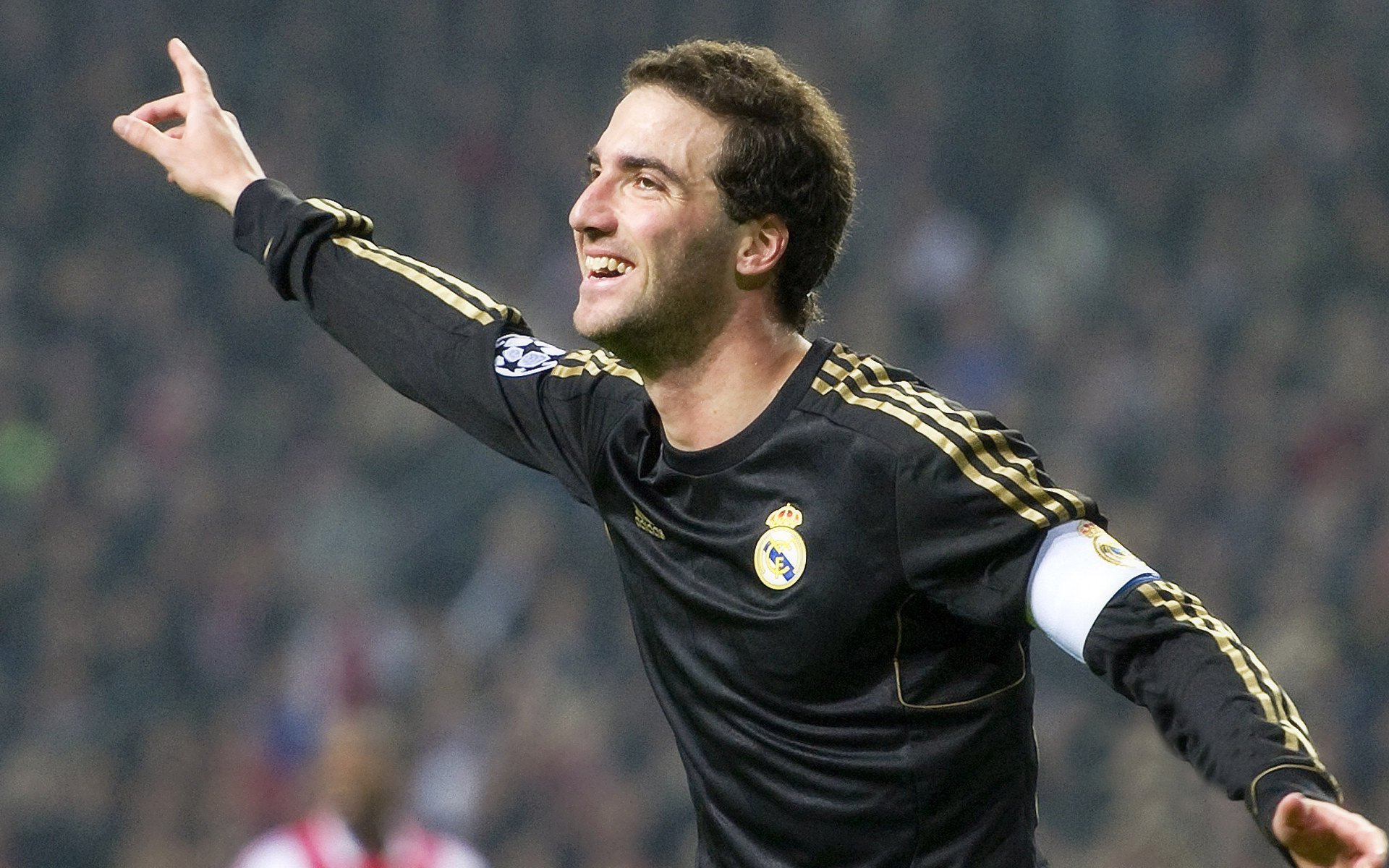 恩波利重用年轻球员构建未来核心,恩波利球衣