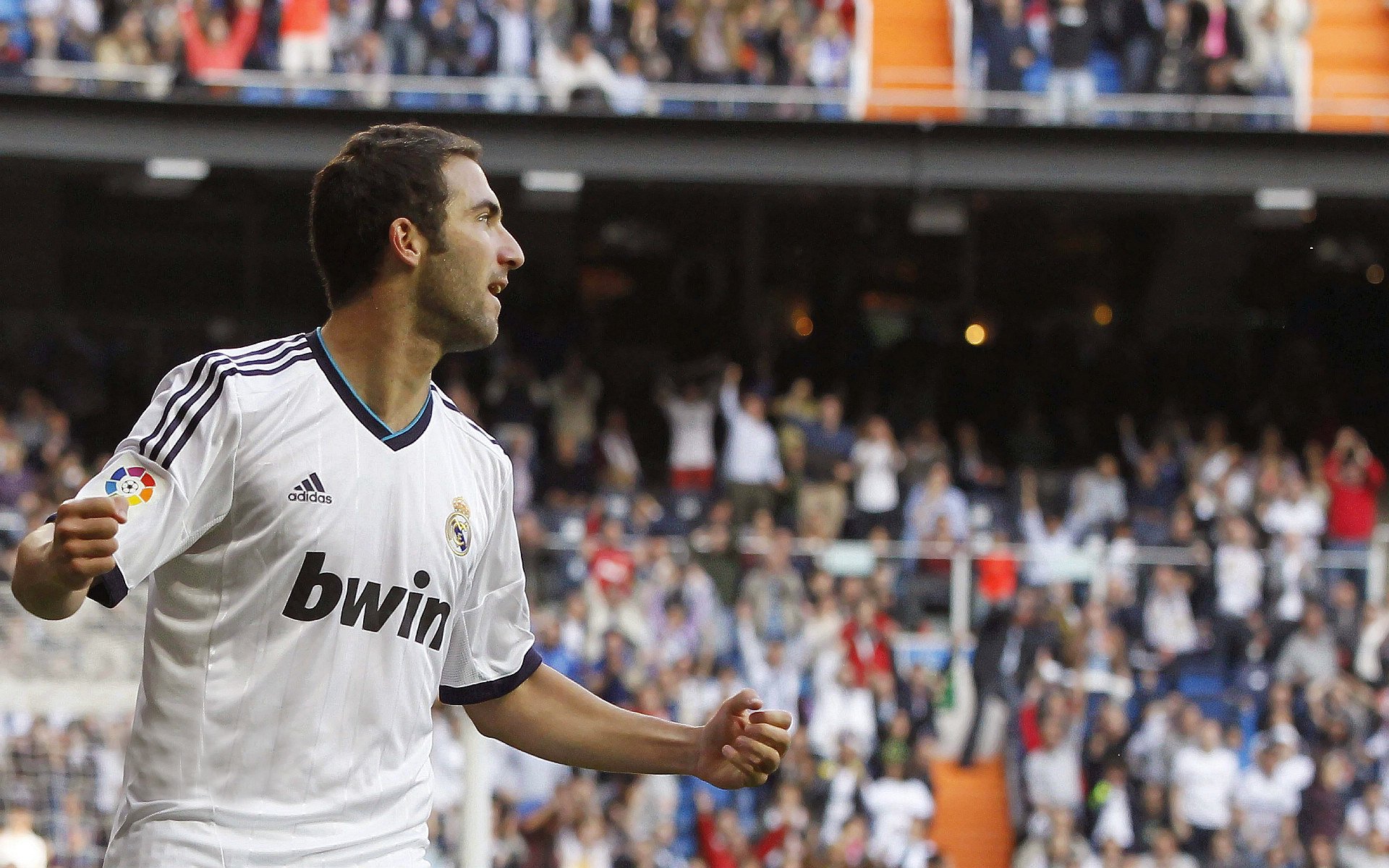 高校体育场馆运营效率提升策略，高校体育场馆如何运营和管理